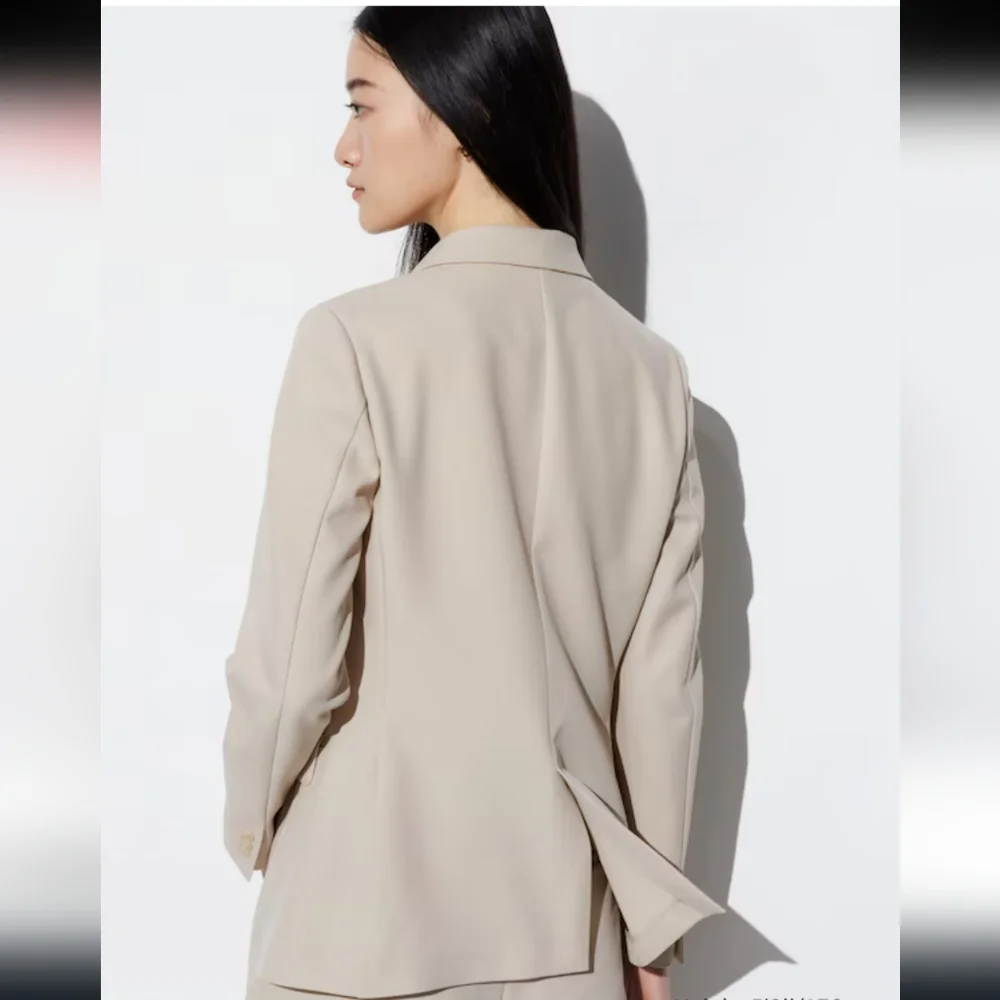 A10 UNIQLO jacket size XS - Picture 3 of 7